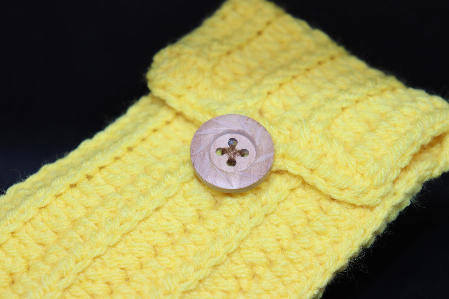 Crochet Sunglass Case - YELLOW with Button